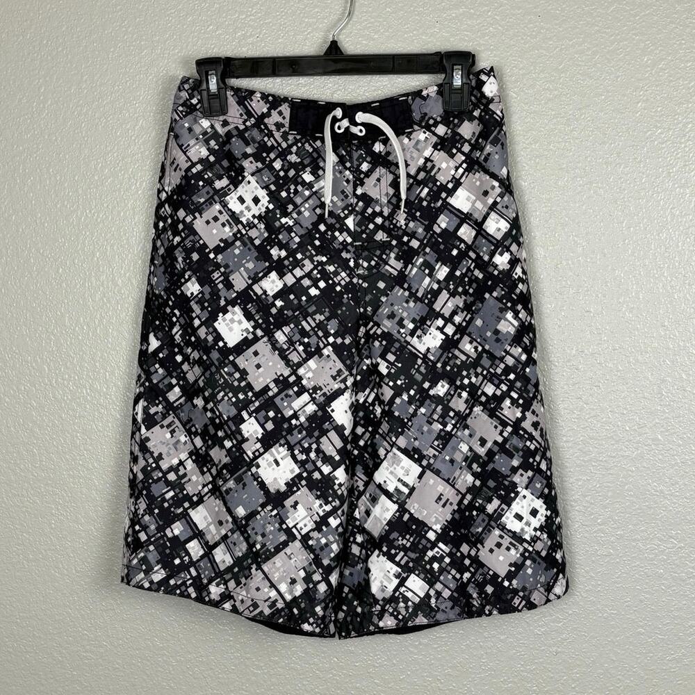 2010s OP Boy’s Size XXL (18) Black White Geometric Print Mid-length Swimtrunks